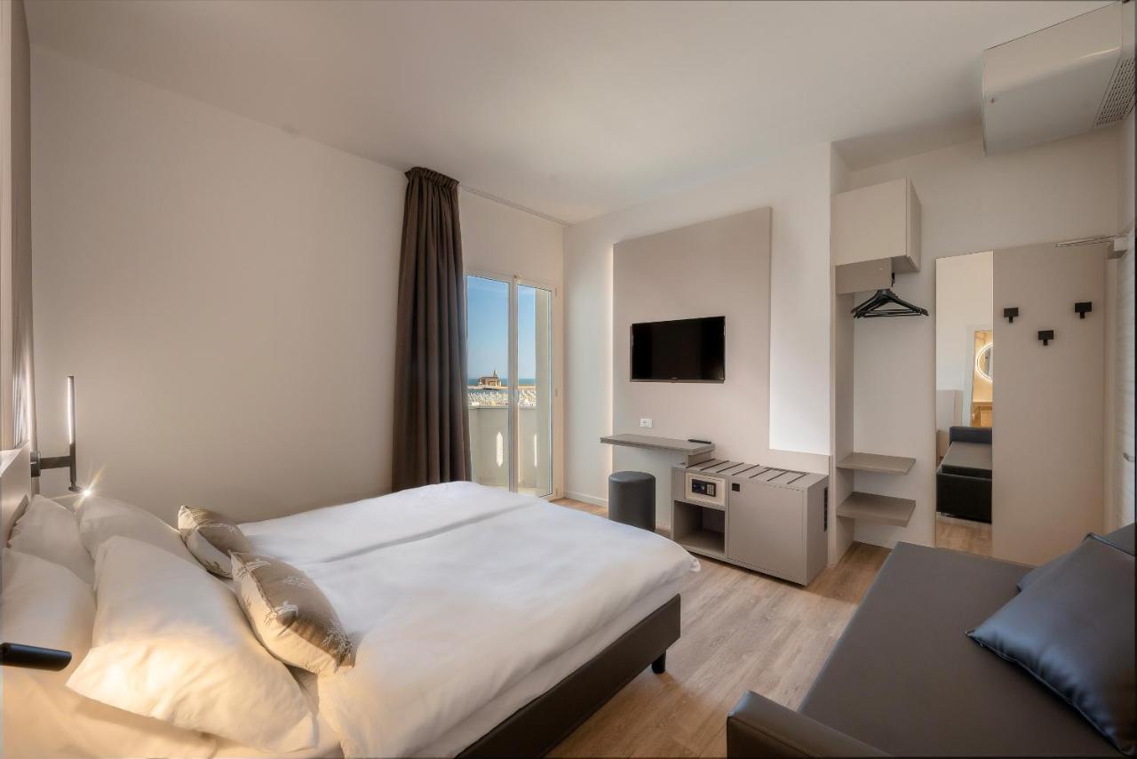 Hotel Delfino Caorle Luaran gambar