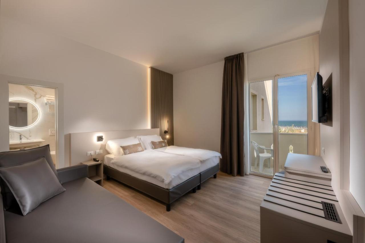 Hotel Delfino Caorle Luaran gambar
