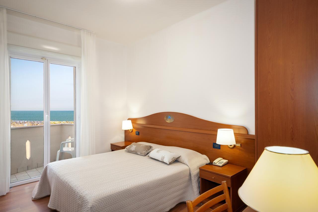 Hotel Delfino Caorle Luaran gambar