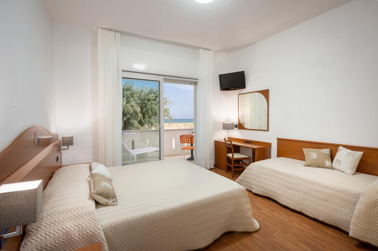 Hotel Delfino Caorle Luaran gambar